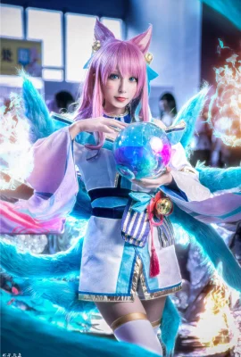 Liên minh huyền thoại Ahri Soul Lotus @TAKO__ (Nhiếp ảnh: @leaderShadow) (Kugou Mushroom·Firefly Animation Music Carnival) (9 ảnh)