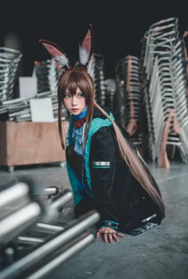 Kitaro Kitaro Arknights Amiya COS (17 ảnh)