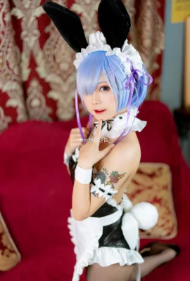 Re: Cuộc sống ở một thế giới khác với Zero Rem Bunny @supersweetsupersorrow_ (9 ảnh)