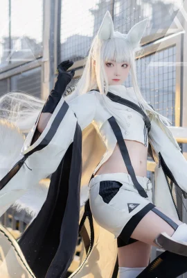Arknights Platinum@小rouSeeU (9 ảnh)