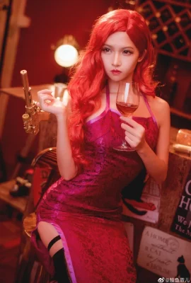 Nữ súng Liên Minh Huyền Thoại @鱼霏儿(11 ảnh)