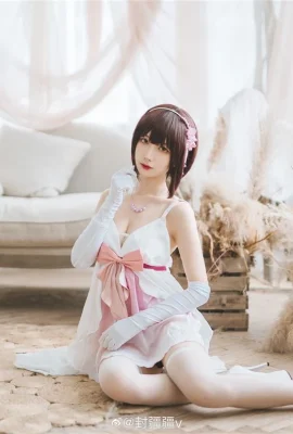 Cách phát triển trang phục cosplay của nữ anh hùng cosplayer Kato Megumi (10 ảnh)