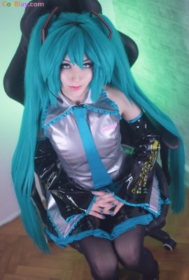 ShiraKitsune – Hatsune Miku