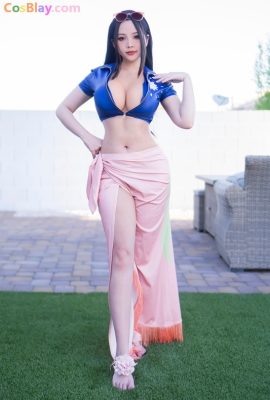 Thỏ Hana – Nico Robin