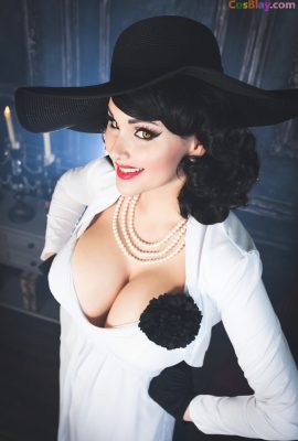 Angie Griffin – Quý cô Dimitrescu