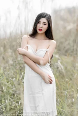 Váy dài trắng và áo xuyên thấu của Song Qiqi KiKi khoe ngực (30 Ảnh)
