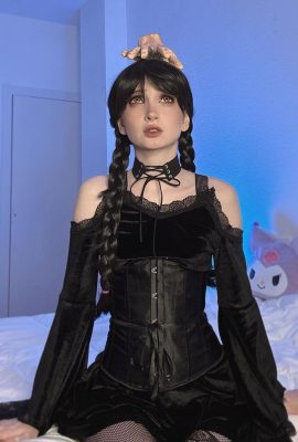 Cornkitten – Thứ tư Addams