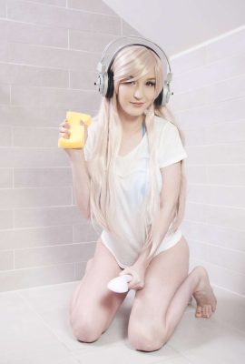 Kelly Jean – Bồn tắm Sonico