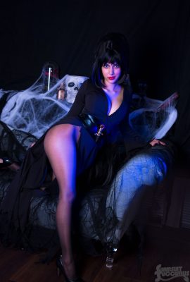 Đồ bơi Succubus tháng 10 năm 2017 Elvira