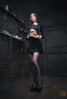 Vandych – Thứ tư Addams