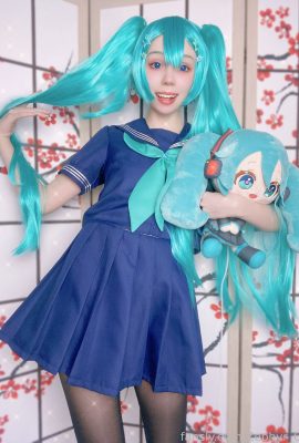 Mèo Zephyr – Miku