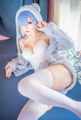 Bộ đồ ngủ bé gái mèo Star Chi Chi Rem