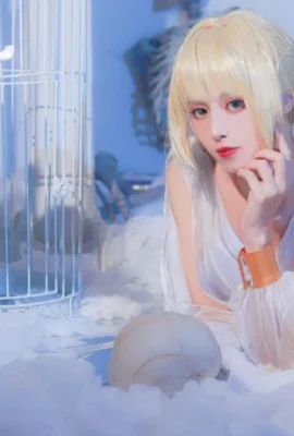Fate/Grand Order Váy ngủ La Mã Nero Claudius @coser安歌(9 ảnh)