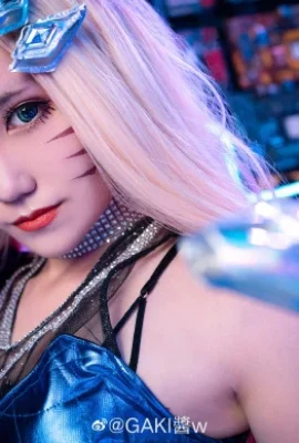 Liên Minh Huyền Thoại K/DA Ahri @GAKI Jiangw (9 ảnh)