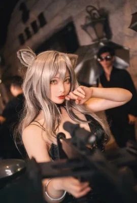 Cosplay váy đen “Arknights”[CN: Sakurajima Aichi](8 ảnh)