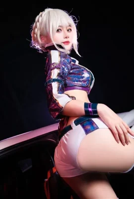 Hình ảnh Cos đua xe mông gợi cảm của Black Gun Dude Artoria[CN: Qianqianjiang w](10 ảnh)