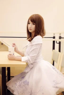 Tình yêu và Nhà sản xuất COS[CN: New Moon is Not a Little Cutie w](9 ảnh)