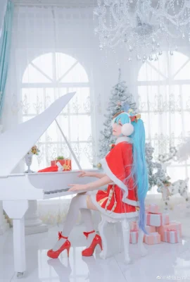 Hatsune Miku Christmas@louyinEmilia (9 ảnh)