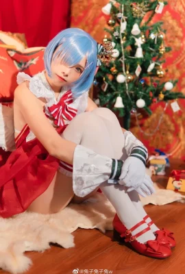 Re: Cuộc sống ở một thế giới khác với Zero Rem Christmas @RabbitRabbitRabbitw: (8 ảnh)