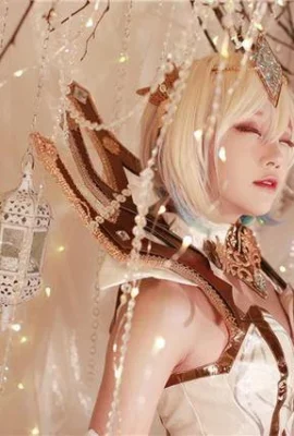 Liên Minh Huyền Thoại Lux COS[CN: AZA](12 ảnh)
