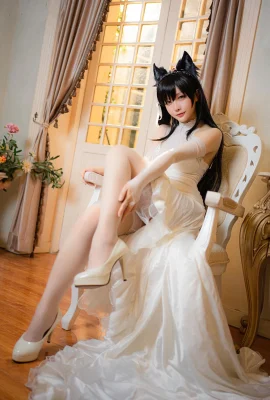 Váy cưới tình yêu muộn màng của sao