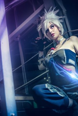 Valentina Kryp – Sát thương thực sự Akali