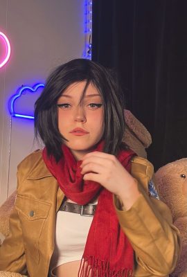 Alice Starr – Mikasa Ackerman