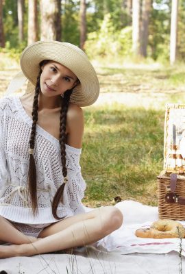 AmourAngels Leona Mia Russian Seasons (100 Ảnh)