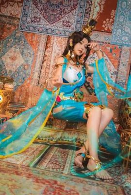 Đấu trường của Valor Cosplay Lauriel Vũ công xoay tròn