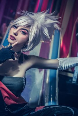 Valentina Kryp – Sát thương thực sự Akali