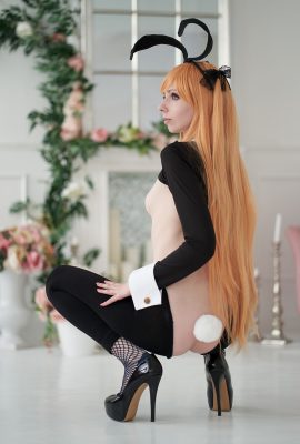Victoria Lirell – Thỏ Đảo Ngược Marin