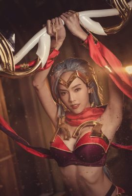Cosplay Yana trong Đấu Trường Vinh Quang
