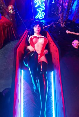 Alice Cosplay – Ma cà rồng