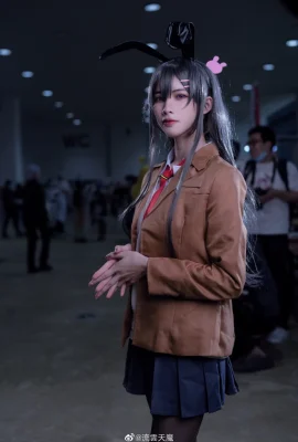 Chàng trai đầu lợn sẽ không mơ về cô nàng thỏ cao cấp CN: Mizuli Sakurajima Mai (Nhiếp ảnh: @流云天魔) (9 ảnh)