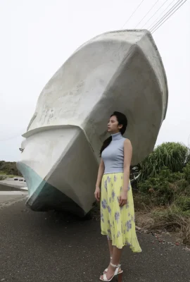 Miho Machiyama “Âm thanh của biển” (53 Ảnh)