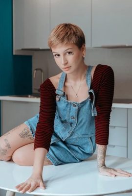 [Suicide Girls] Alyasuicide Blue House