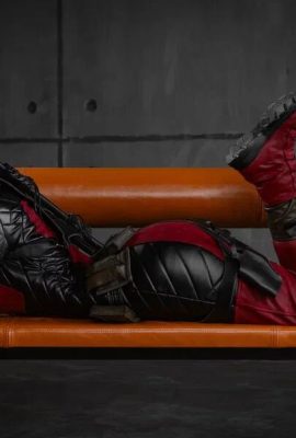 Mik Allen – Quý bà Deadpool
