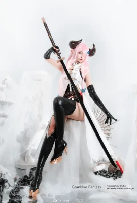 碧蓝幻想Versus娜露梅亚cos Momoko葵葵 (14 photos)