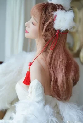 逆水寒白灵雪魅cos 美若天仙的小狐狸 cn叉子宝宝 (9 photos)