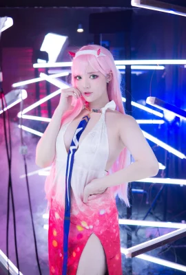 Ying Tze – Váy Zero Two