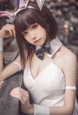 Ei Kato Megumi Bunny (51 ảnh)