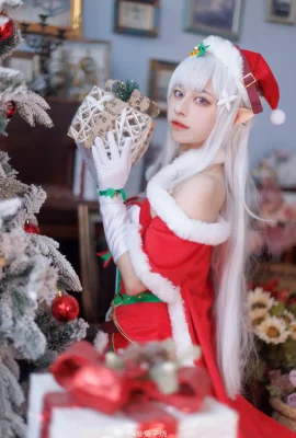 Re:Zero Bắt đầu cuộc sống ở thế giới khác Emilia Christmas ver @Rabbit Burning (9 ảnh)