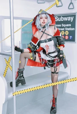 Cosplay Cô gái xinh đẹp Byoru Sakamata Chloe