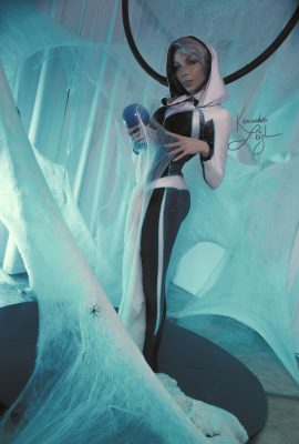 Kassandra Leigh – Nhện Gwen (GhostSpider)