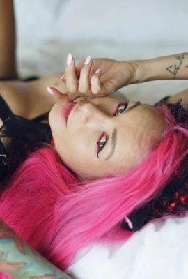 (Suicide Girls) – 2021-09-19 Kitty Vẽ Logo SG – Iamdollhead