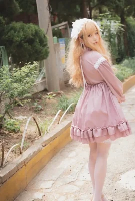 Cô gái xinh đẹp gợi cảm(3 Ảnh)