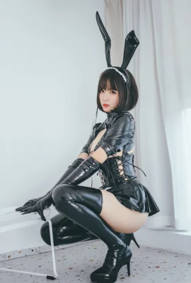 Xansoon Xuân Xiao Senior Sister – Bunny girl girl Rabbit Girl Maid (52 Ảnh)