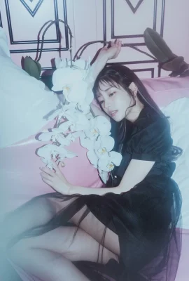 (Kaede カレン) Nụ cười của nữ thần bóng tối quyến rũ đến mức tôi bị thu hút sâu sắc (27 Ảnh)