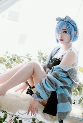 (Sư phụ Momo) Rem ở nhà