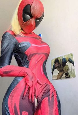 Astolitoliz – Quý cô Deadpool